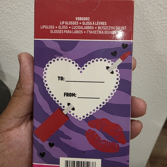 NYX Professional Makeup 2 Me, Luv Me Lipstick Set - Pink and Brown Valentines - Picture 2 of 5